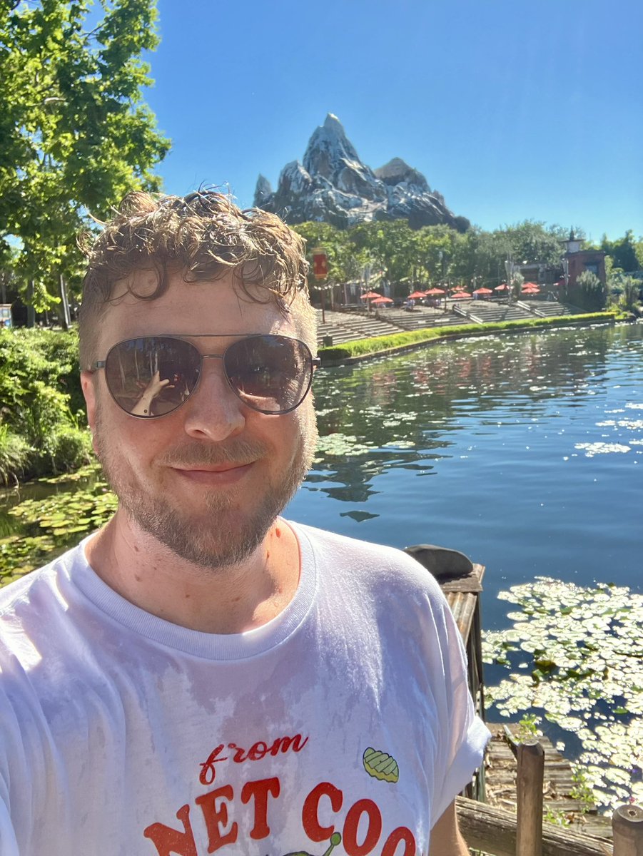 When <a href="/coasterclairee/">spooky s-claire-y skeletons 🎃</a> says you don’t get wet on the rapids!

Destroyed!!! 💦