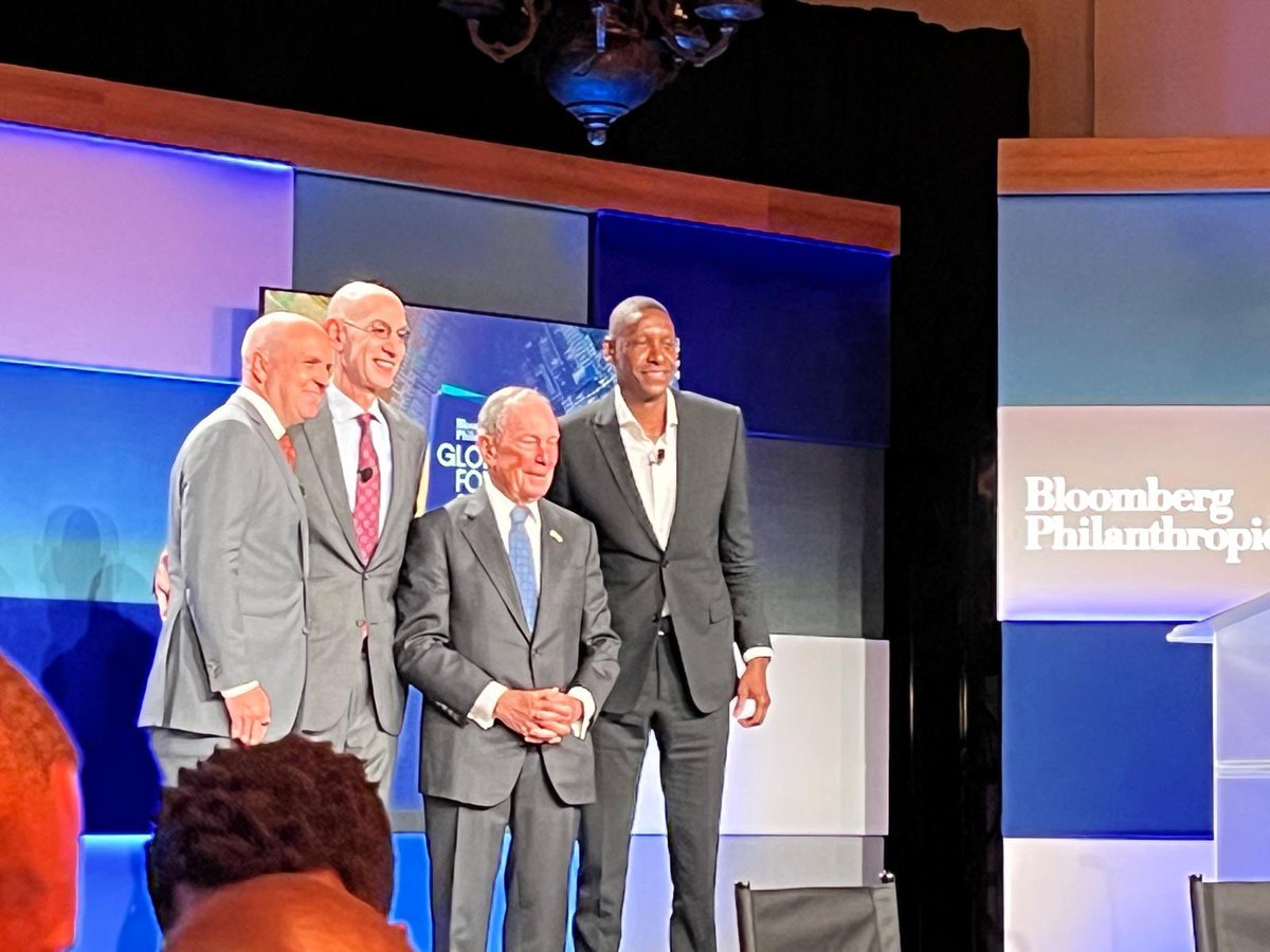 Diop_IFC's tweet image. Insightful roundtable today at #UNGA on Building Africa’s Sports &amp;amp; Entertainment Ecosystem with @BloombergDotOrg, Masai Ujiri, @NBA &amp;amp; @GiantsOfAfrica.
With the right partners, we can mobilize capital, create jobs, and elevate Africa’s creative industries on the global stage.
#IFC