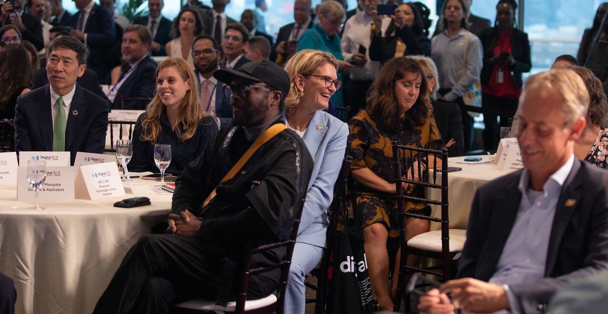 ITU's tweet image. A more inclusive digital future starts with all of us.
200+ ministers, innovators and youth leaders joined the #DigitalUNGA Anchor Event with @UNDP to turn that vision into action.
itu.int/initiatives/di…
