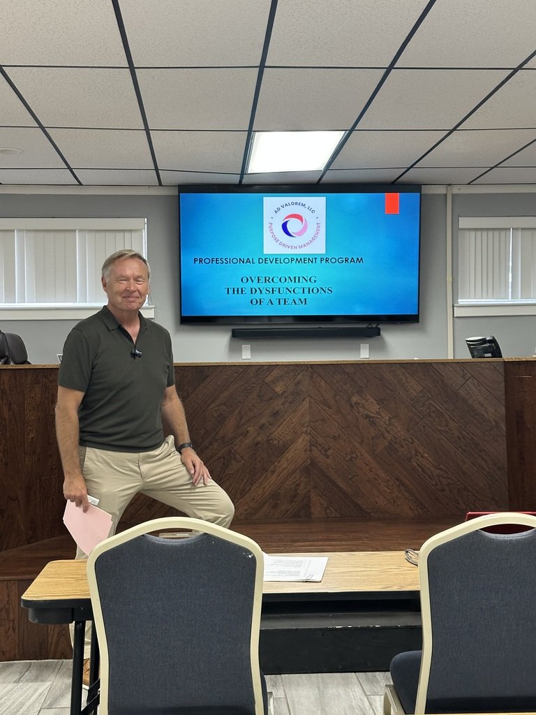 mercer_schools's tweet image. 💡 Central Office staff spent the day learning with Mike McClanahan of Ad Valorem, LLC! Today’s session, “Overcoming the Dysfunction of a Team,” gave us tools to grow stronger together so we can better serve Mercer County Public Schools. 💙📘 #TeamMCS