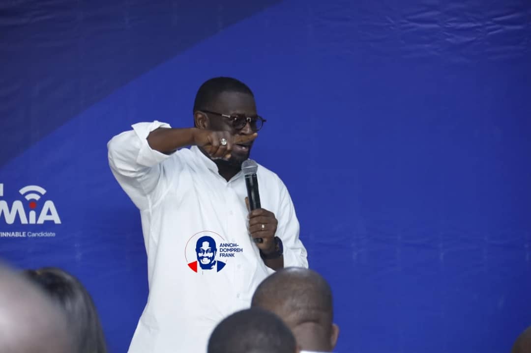 AbrefaKG's tweet image. The Indefatigable,Generational thinker,Workaholic &amp;amp; Strategic MP for Nsawam-Adoagyiri,also The Mighty Minority Chief Whip,Hon.@FAnnohDompreh joined Dr.@MBawumia- Eastern Regional Campaign Tour*

#DMB28
#FAD28
#Itisstillpossible

@GiftyBoatemaaO @NanaKAbabio
@DashelleAdu @ForVolta