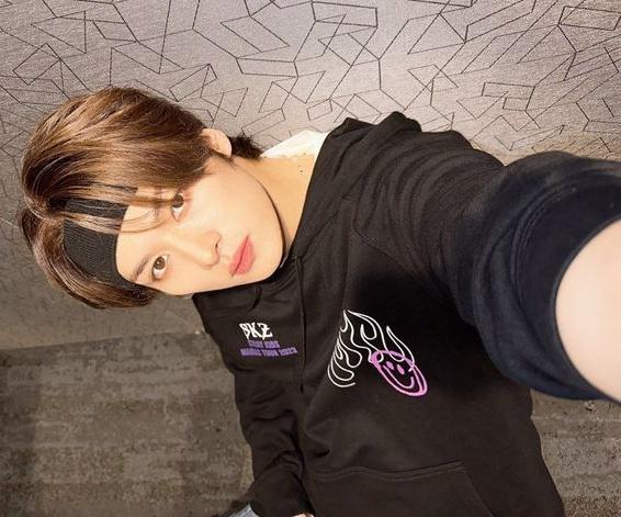 ffairylixx's tweet photo. first ssd in four years🙏🏻
#stayselcaday #LeeKnow #shittingbricks https://t.co/COlzrFt79r