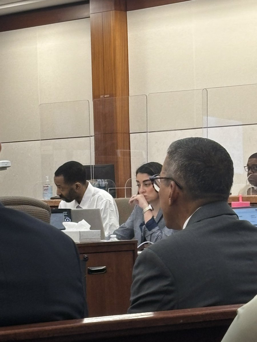 The punishment phase is underway in Tony Earls’ trial. He was found guilty of manslaughter in the death of 9-year-old Arlene Alvarez &amp; faces up to 20 years in prison. Arlene’s mother is expected to testify... Earls may take the stand as well. <a href="/KHOU/">KHOU 11 News Houston</a>