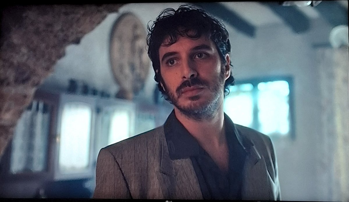 bennyyz_'s tweet image. un bruno aka @pierspollon (meraviglioso)🫶🏼
ps: sto amando questa serie. (cast pazzesco)
#HotelCostiera #Spollondì #Spollonverso