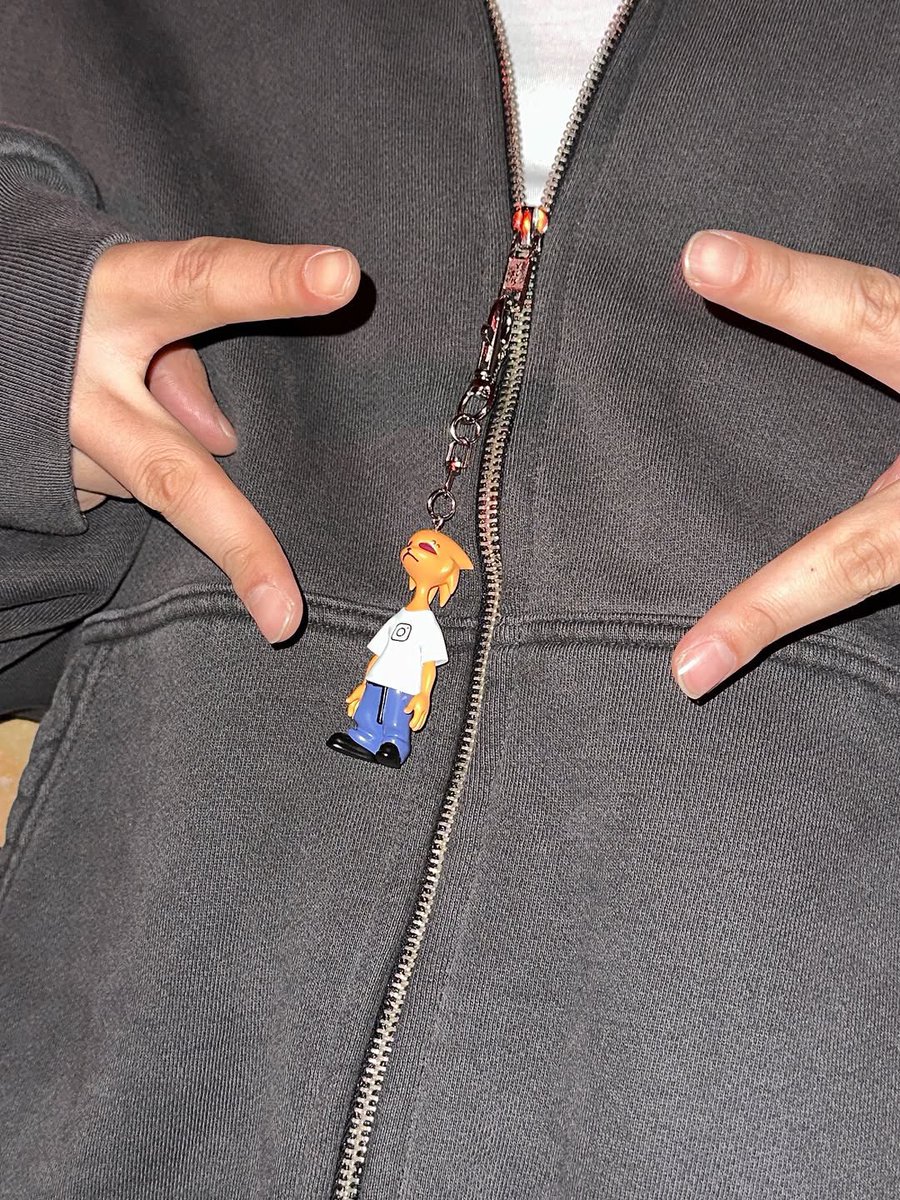 팔아라제발 내가이렇게빈다