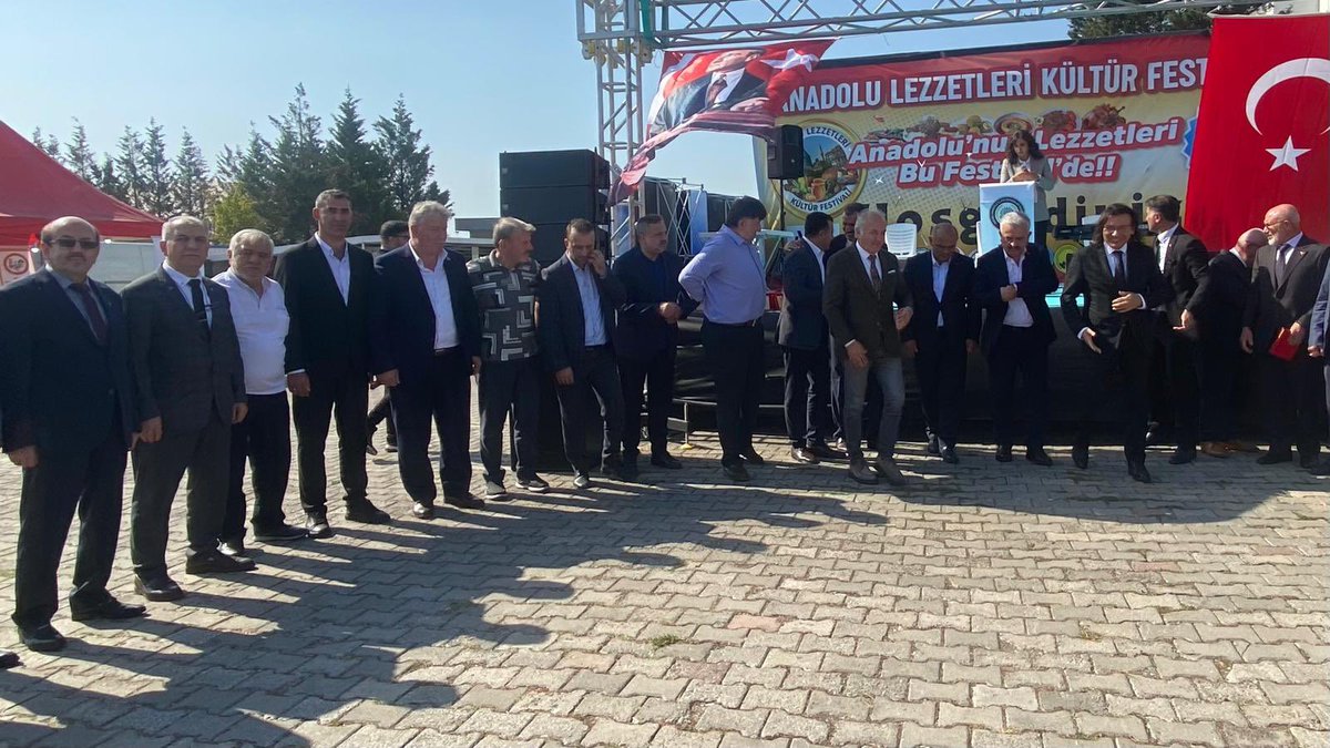 Bugün Kocaeli İl Teşkilatı olarak,Kocaeli Anadolu İlleri Dernekler Federasyonu’nun Anadolu Lezzetleri Kültür Festivali’ne katıldık. Misafirperverlikleri için Sn.Alican Kazgan ve yönetimine teşekkür ederiz.
<a href="/devapartisi/">DEVA Partisi</a> <a href="/alibabacan/">Ali Babacan</a> <a href="/YunusEmreKati/">Yunus Emre KATI</a> <a href="/alican_kazgan/">alican.kazgan</a> 
#anadolulezzetleri