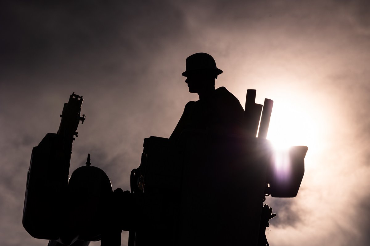 𝗛𝗲𝗿𝗲 𝗳𝗼𝗿 𝗬𝗼𝘂 

Our crews work in the dark so your world stays bright. 

You can count on us—always.  

#TheEnergyUnitedWay