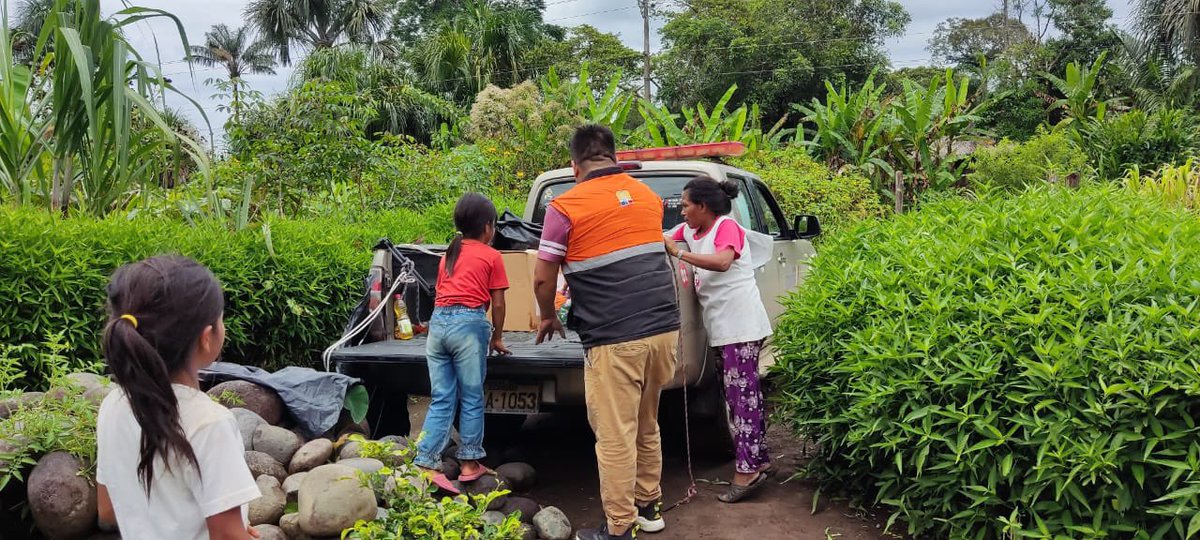 📍#MoronaSantiago

Debido a un incendio estructural registrado en #Taisha, atendemos a la familia damnificada con asistencia humanitaria que consiste en:

• Kits de alimentos 
• Kits de higiene personal 
• Kits de limpieza familiar 

🦺 Continuamos trabajando por un Ecuador