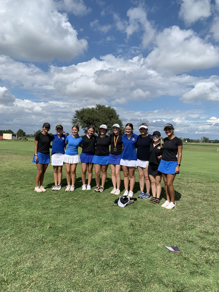Lady Wildcats take 6th (Varsity) and 14th (Junior Varsity) at the Putnam City North Invitational! Sophie Whittern took second place as an individual.