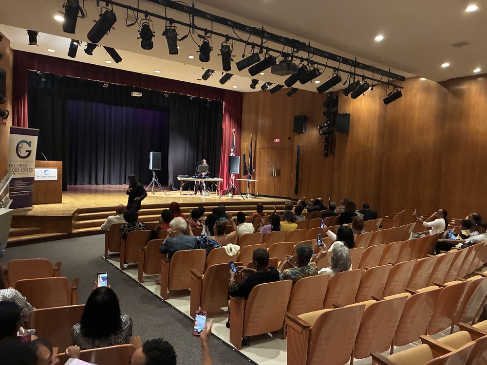 RepJFleming's tweet image. As a child advocate, I saw the increasing numbers of grandparents raising grandchildren. 

I had an amazing time supporting my friend @RepMadsen at a fashion show and program highlighting the importance of grandfathers by Gifts Inc., which is doing great work in our community!
