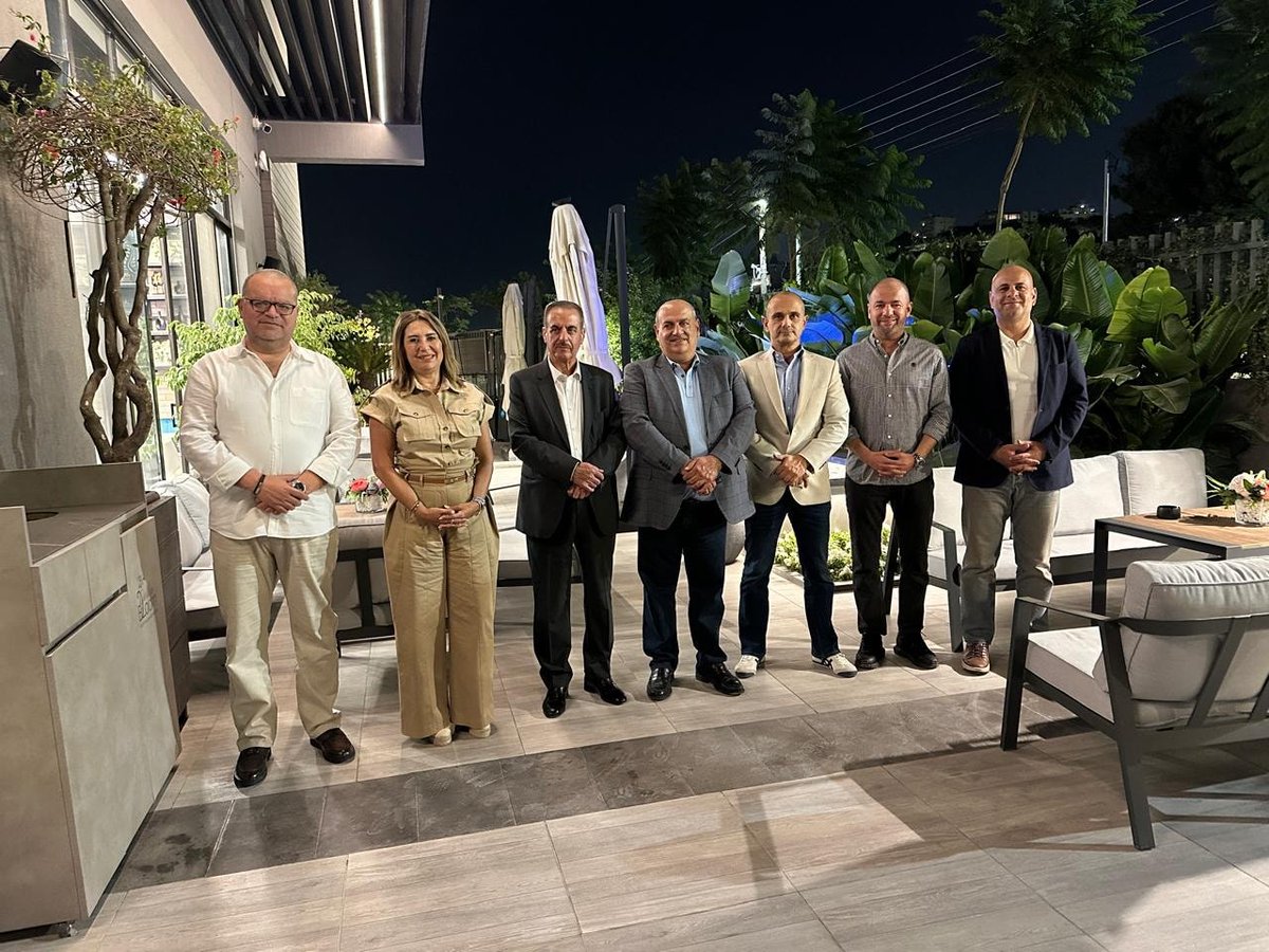 مجلس إدارة الاتحاد الأردني لشركات التأمين يكرم السيد أسامه حنوش والسيد وليد القططي  لجهودهم خلال عضويتهم في مجلس ادارة الاتحاد

متمنين لهما دوام التوفيق والنجاح في مسيرتهما  المهنية الجديدة.