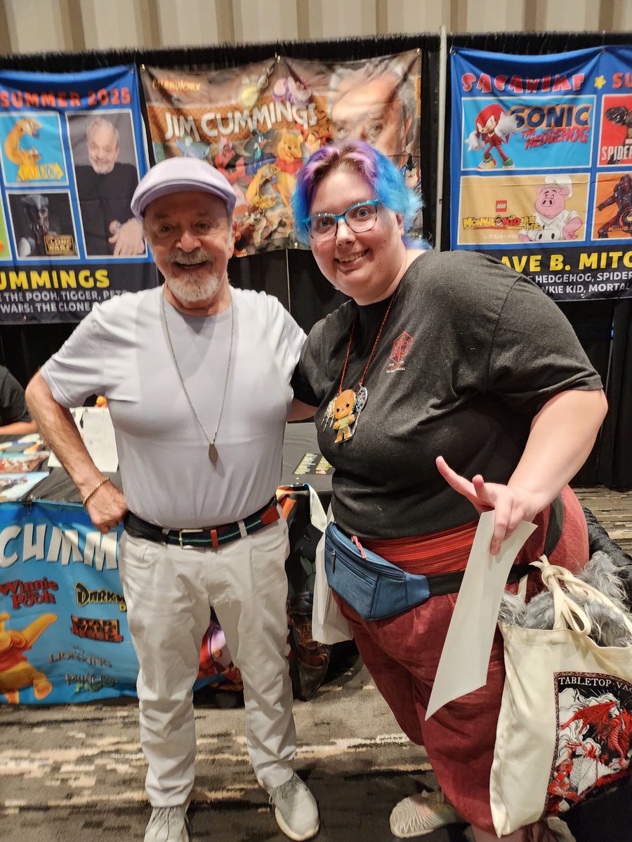 Had a nice time in Sacramento anime con again. It was fun!