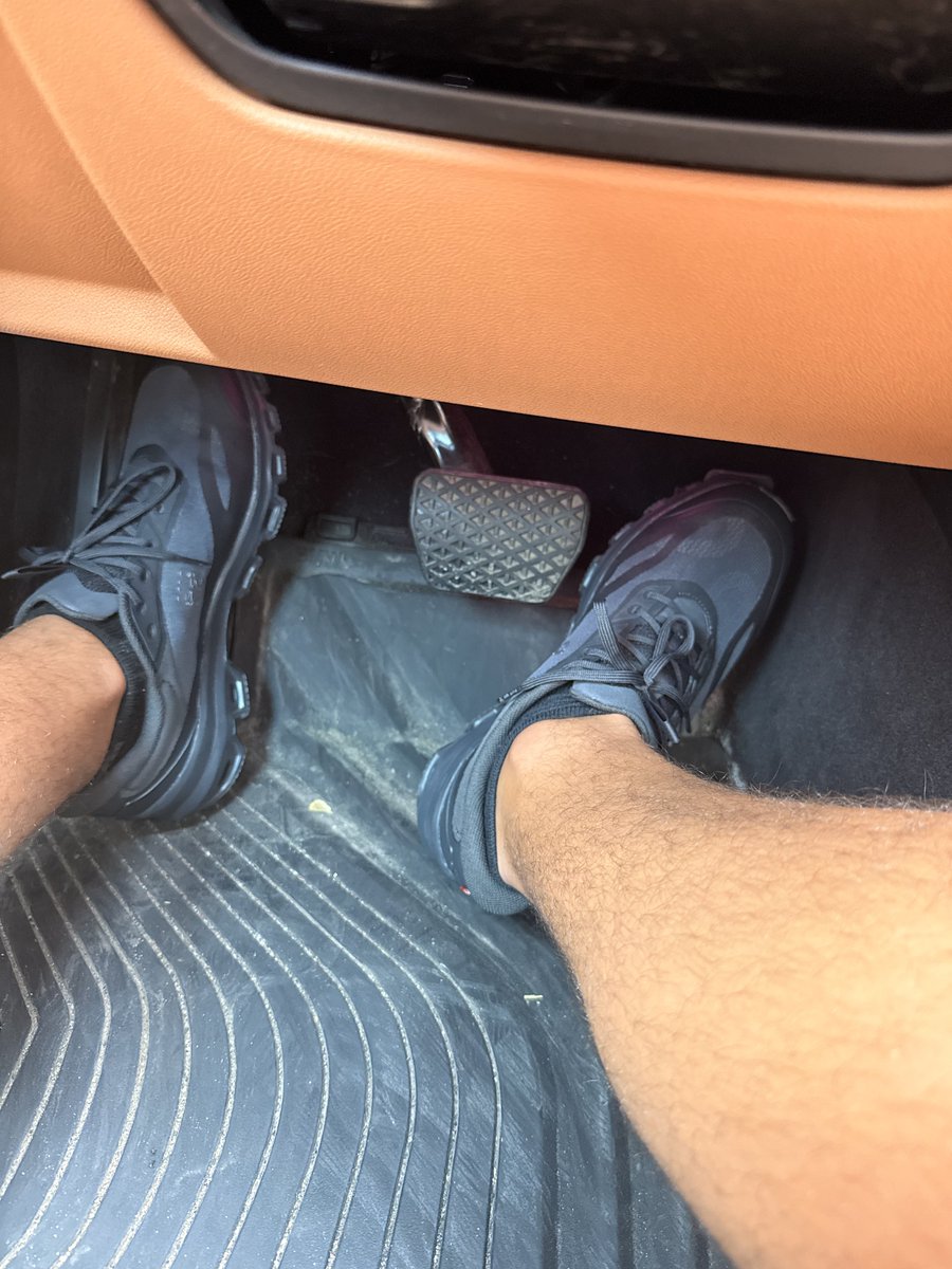 Alpha Em tweet media