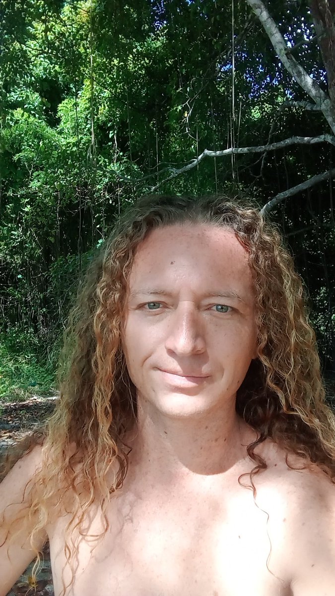 diearmanro's tweet image. 🏝️Beach Day #DayOff #DayDrinking #Curlz #Prieta