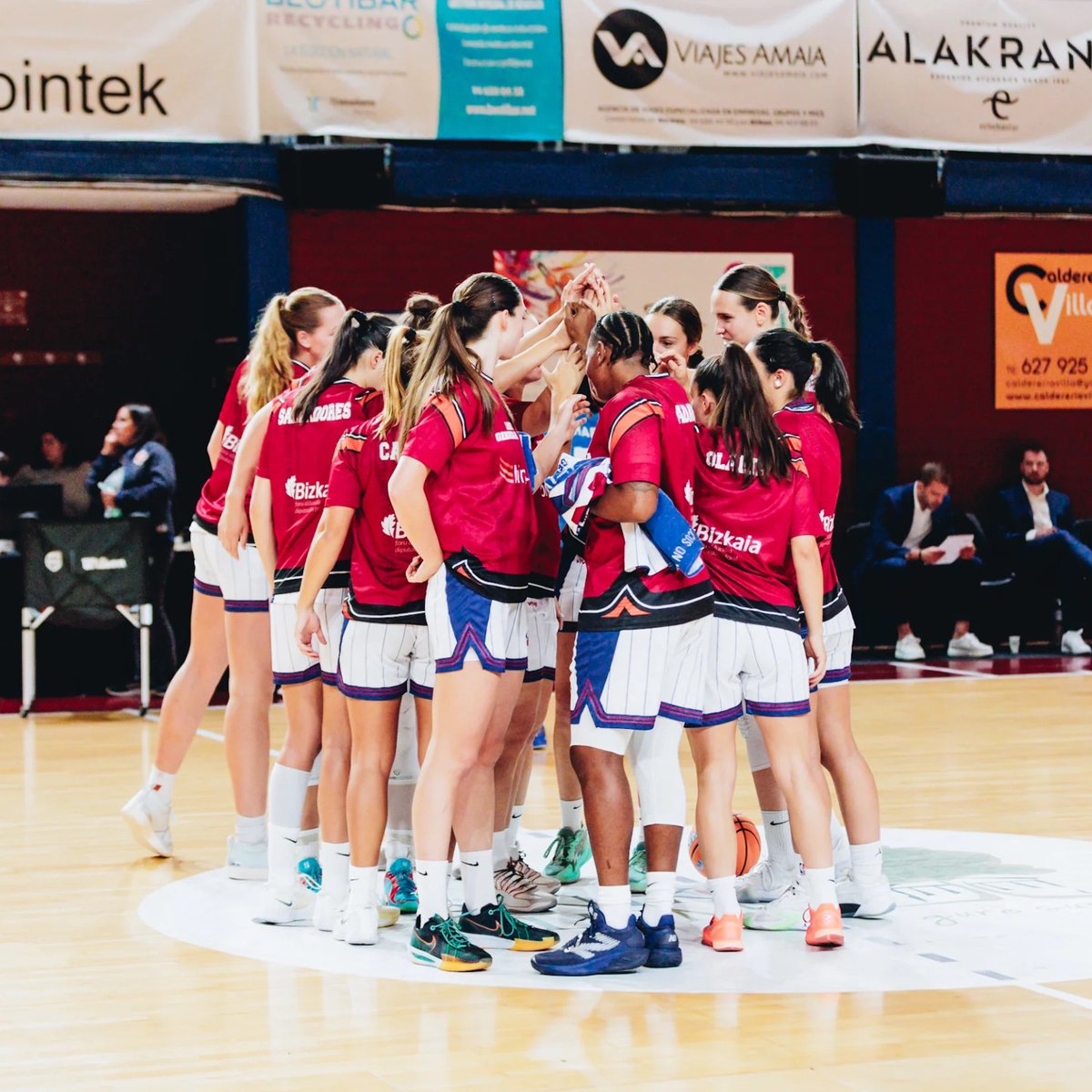 El Lointek Gernika remata la faena y confirma su billete a la <a href="/EuroCupWomen/">EuroCup Women</a> 🎟️✅

Del +33 de la ida al +33 de la vuelta (+66 en total) vs PAS Giannina.

¡Enhorabuena, <a href="/GKesb/">Lointek Gernika Bizkaia</a>!

📸FIBA