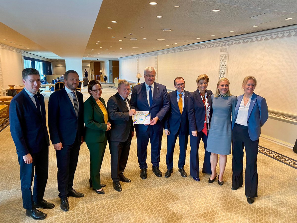 I had a great meeting with true leaders in supporting Ukraine, our Nordic-Baltic friends 🇩🇰🇪🇪🇫🇮🇮🇸🇱🇻🇱🇹🇳🇴🇸🇪.

We discussed the outcomes of the meeting between President <a href="/ZelenskyyUa/">Volodymyr Zelenskyy / Володимир Зеленський</a> and US President Donald Trump, as well as further joint efforts to advance a just peace.
 
I