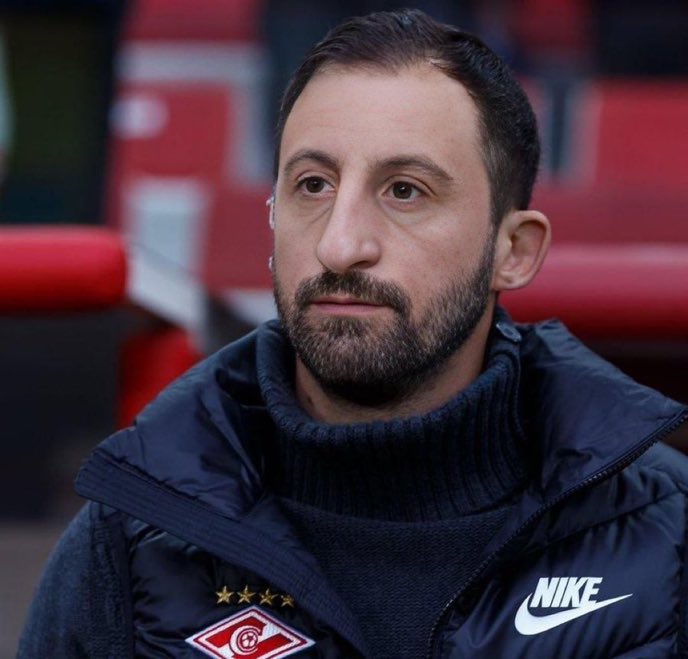 bu çapsızdan şampiyonluk, avrupada yarı final beklemişti eski yönetim. #tedescoistifa