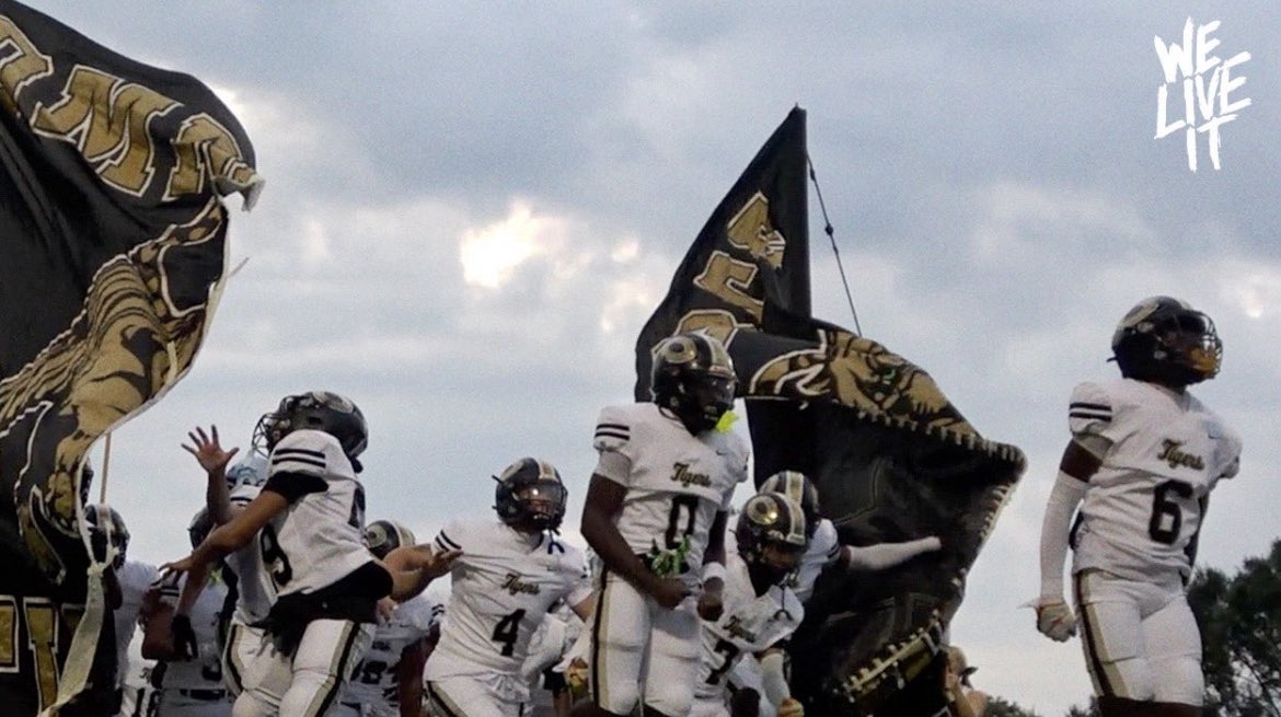 Coach Daniels (@coachdaniels06) on Twitter photo Shout out to Commerce High School Football (GA) for tapping in.
College Coaches reach out to HC <a href="/GregoryLenny/">Lenny Gregory</a> for more information on their student athletes.
2026 WR/S <a href="/JeremiahJa39741/">Jeremiah Jarrells</a>
Loaded with underclassmen talent : <a href="/tysorrells0/">Tyler Sorrells</a> <a href="/JaceLyle2/">Jace Lyle</a> <a href="/HuffMarco19376/">Marco Huff</a> <a href="/TateKirk2/">Tate Kirk</a> Shout out to Commerce High School Football (GA) for tapping in.
College Coaches reach out to HC <a href="/GregoryLenny/">Lenny Gregory</a> for more information on their student athletes.
2026 WR/S <a href="/JeremiahJa39741/">Jeremiah Jarrells</a>
Loaded with underclassmen talent : <a href="/tysorrells0/">Tyler Sorrells</a> <a href="/JaceLyle2/">Jace Lyle</a> <a href="/HuffMarco19376/">Marco Huff</a> <a href="/TateKirk2/">Tate Kirk</a>