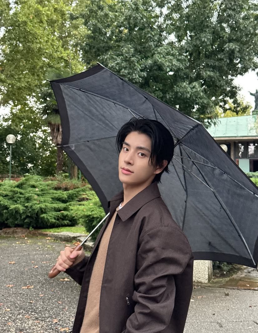 15ARCHIVEz's tweet image. jake ig post ❤️ #제이크 #JAKE 
#PRADAxENHYPEN