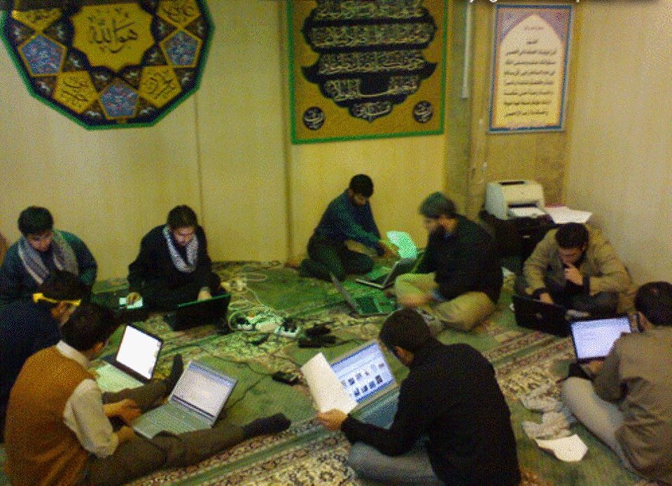 عنوان عکس:

بچه شیعه های پلانکتون مغز، در حال دانلود عکس های گوگل به عنوان «اسناد محرمانه» :))))