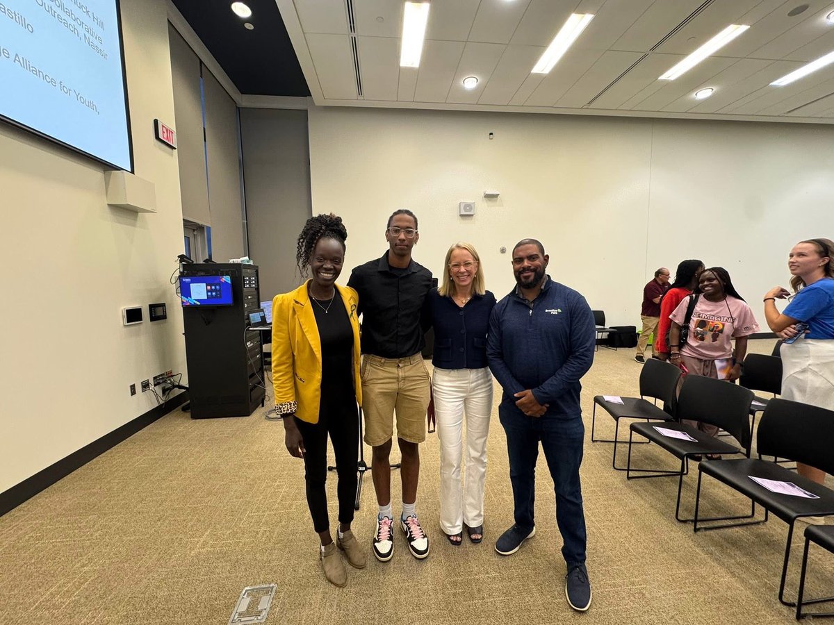 Powerful night of community &amp; youth leadership in Brooklyn Park! 🌟

The Civic Engagement Series is giving young people tools to lead change.

Next sessions: Oct 21 &amp; Nov 20 | 5:30-7:30 PM | North Hennepin CC

#YouthLeadership #CivicEngagement #StrongerTogether