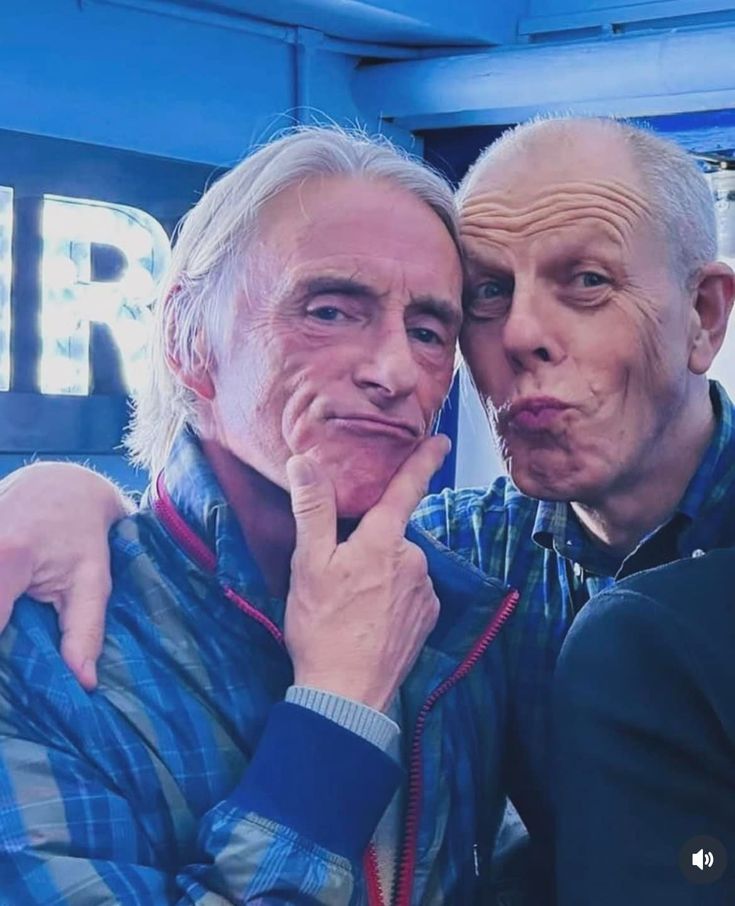 Totallywired65's tweet image. Weller Wednesday

#wellerwednesday #paulweller #modrevival #newmod #mod #modculture #itsamodmodworld #modclobber #modstyle #lambrettagram #vespagram #lambrettabling #vespalovers #modernist #lambrettalovers #vespalovers #modernist #modernism #thestylecouncil