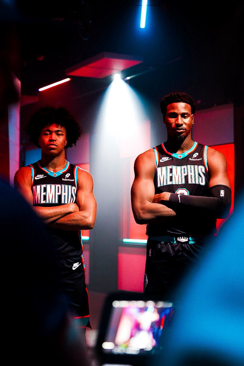 jaylenwells's tweet photo. Classic🐻 https://t.co/ww5KvPEr2v