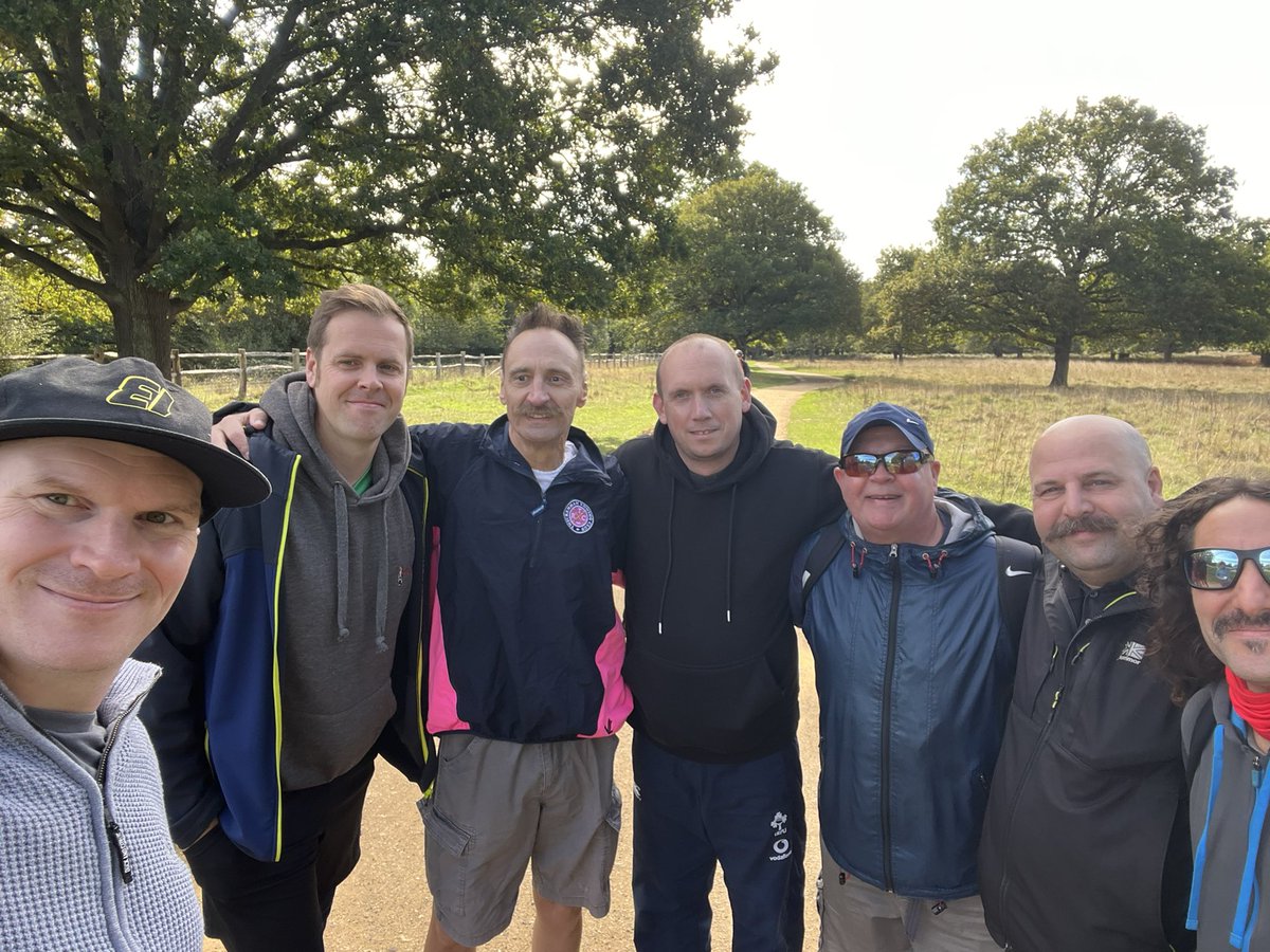 WAT999SW's tweet photo. The clouds parted and the sun shone down on us in Richmond park today! Walking and talking, every Wednesday at 10:30. Who’s coming to join us next week? @WalkandTalk999 @LondonFire @Ldn_Ambulance @metpoliceuk @LondonFBU @LFBControlRoom @MindinKingston @LFBKingston @fbunational https://t.co/jVuHriR58W