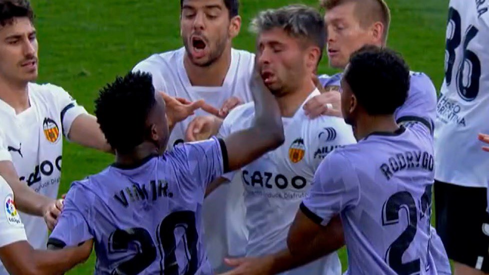 ᴬᴸⱽᴬᴿᴵᵀᴼ 🃏 tweet media