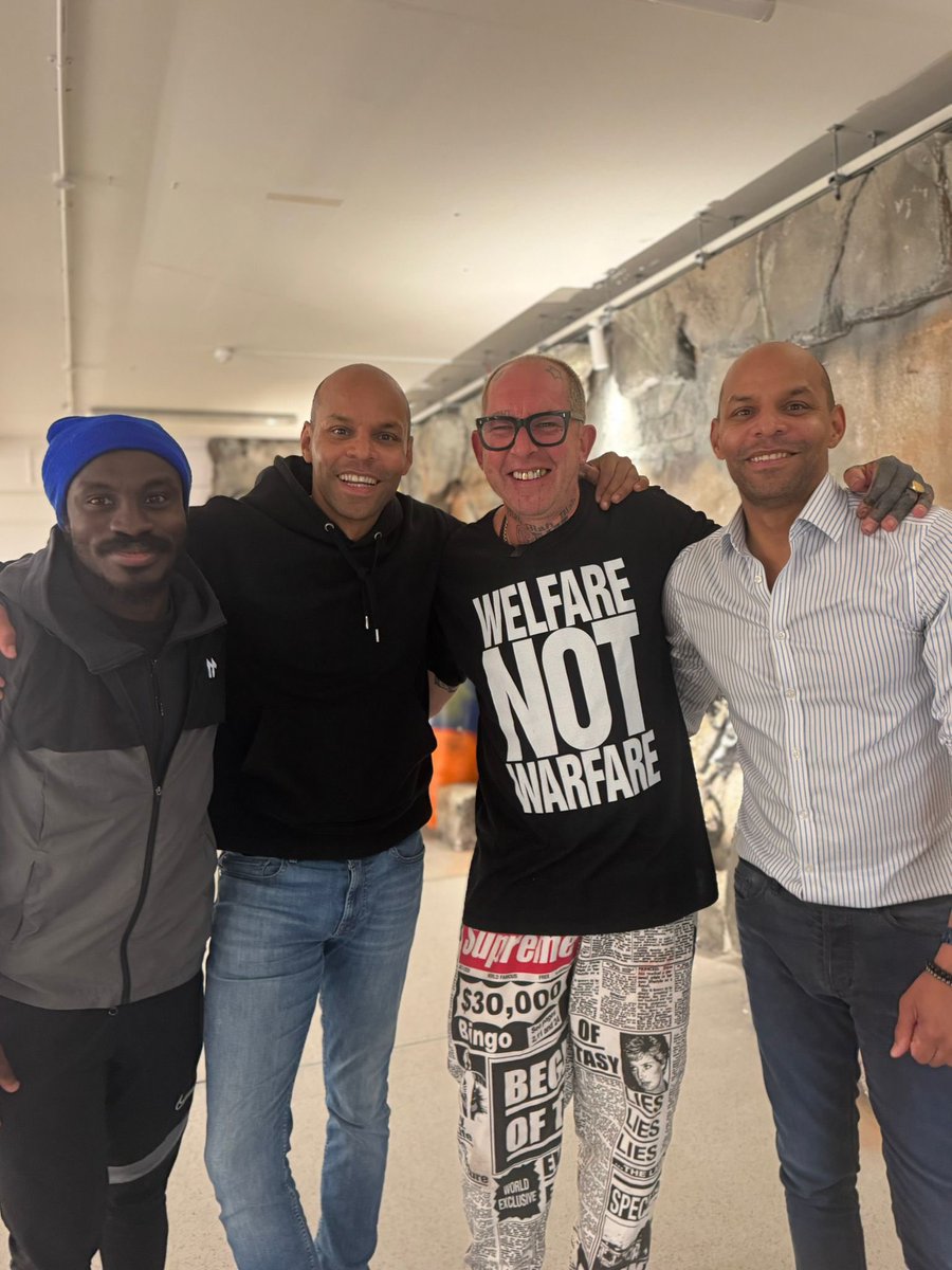 Greg McKenzie tweet media