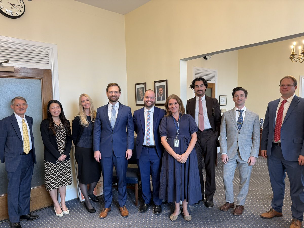 Melissa_M818's tweet image. 🔥Great meeting today @FTC with @AFergusonFTC and his team about App Store Accountability. 

#AppStoreAccountability