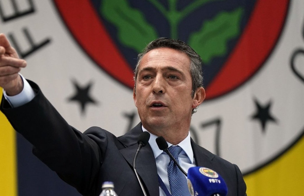 7 yıl yaşattıkların yetmedi seçimi eylüle alarak bu sezonu da çöpe atıp yeni başkanın önünü kestin

sana duygusal veda mesajları yazanlar fenerli değil sen de değilsin