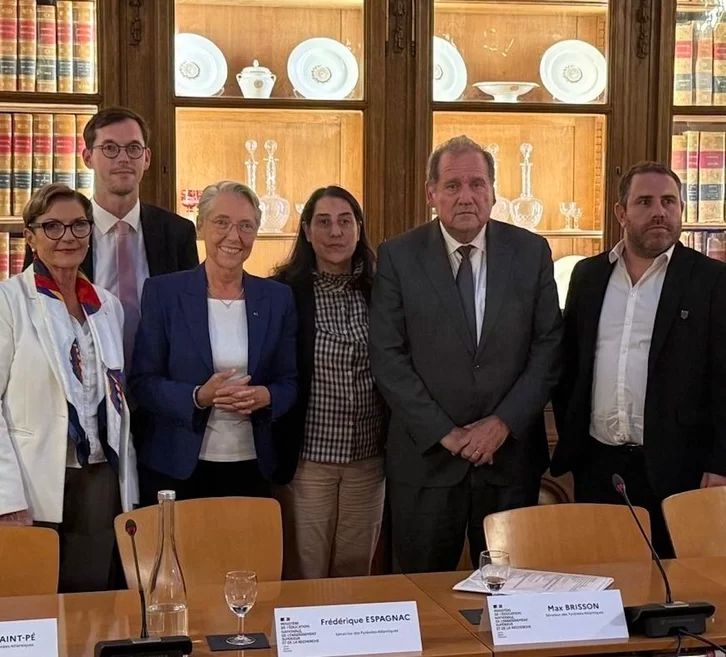 Les parlementaires basques ont rencontré la ministre de l’Éducation pour la première fois #euskara #enseignement
mediabask.eus/fr/info_mbsk/2…