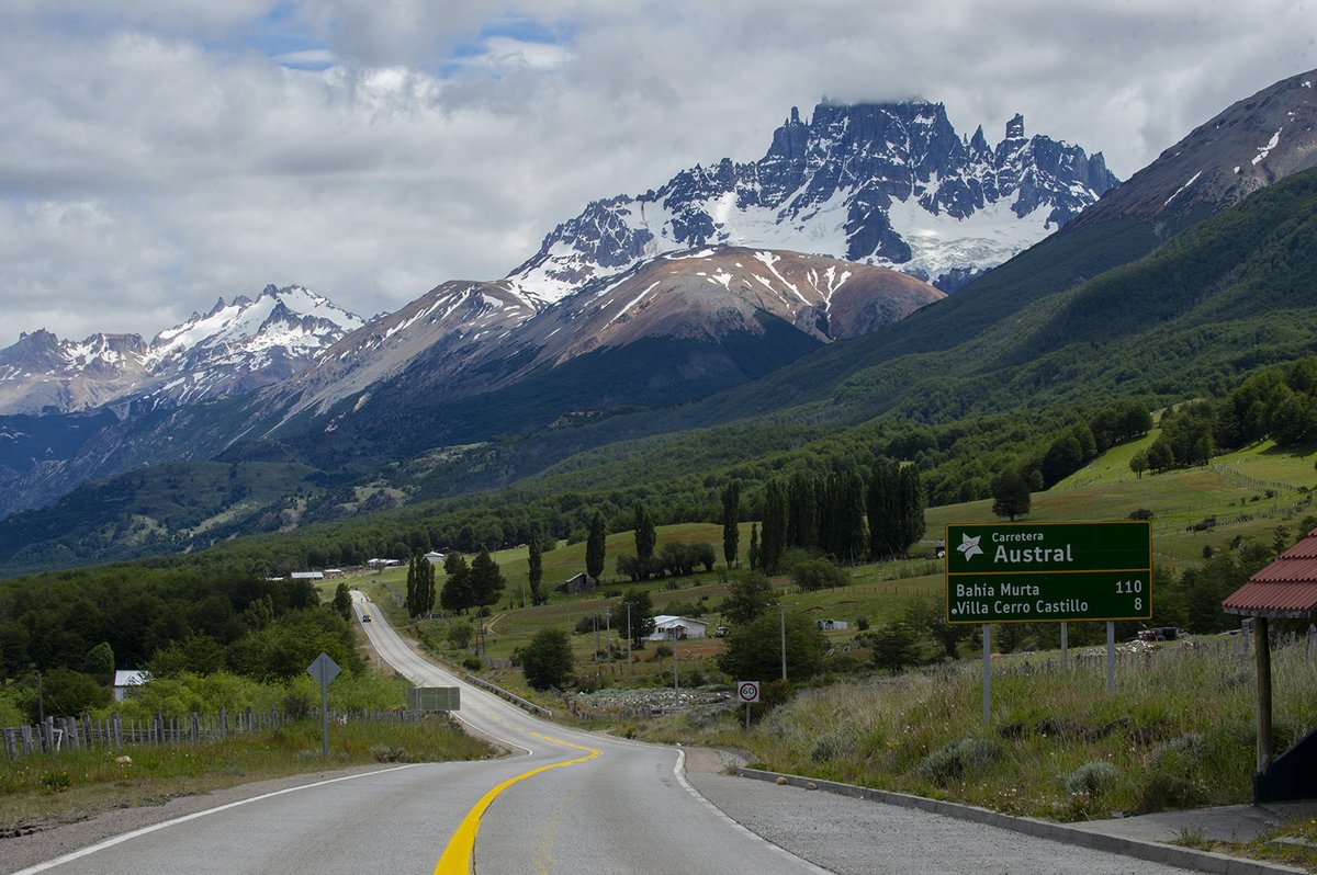 ladera_sur's tweet photo. 😮 🤩 ¿Sabías? Por primera vez Chile forma parte de la lista verde de áreas protegidas del mundo gracias al Parque Nacional Cerro Castillo que alcanzó el estándar de gestión efectiva propuesto por Lista Verde

🗻 Lee más aquí 👉 https://t.co/0CE11Jl8QN https://t.co/SB5HFcfcgV