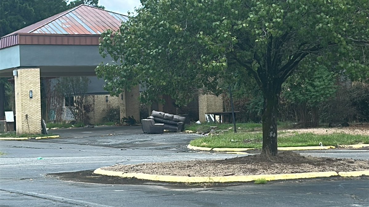 RG | Dangle tweet media