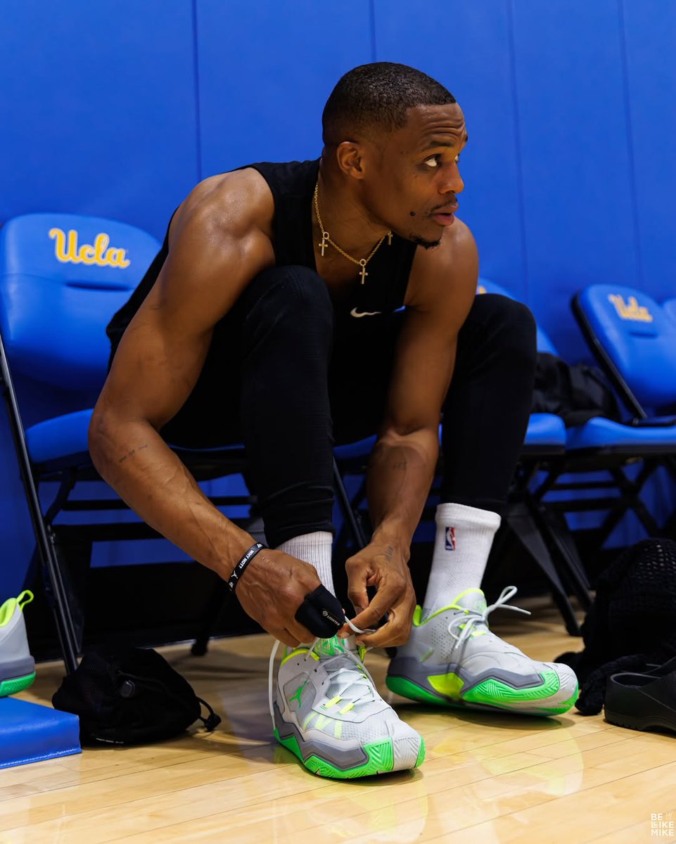 50NuancesDeNBA's tweet image. Et sinon...