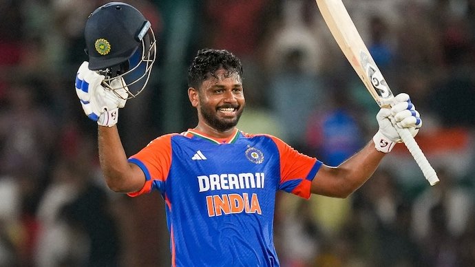 nithinlost22's tweet photo. Is it fair that the player who achieved a massive score against the same opponent is now relegated to batting at number 8? Sanju Samson has been treated more unfairly than anyone else in his 10-year international career. This situation is utterly absurd.
#AsiaCup2025 #SanjuSamson https://t.co/UB6NxnMUkw
