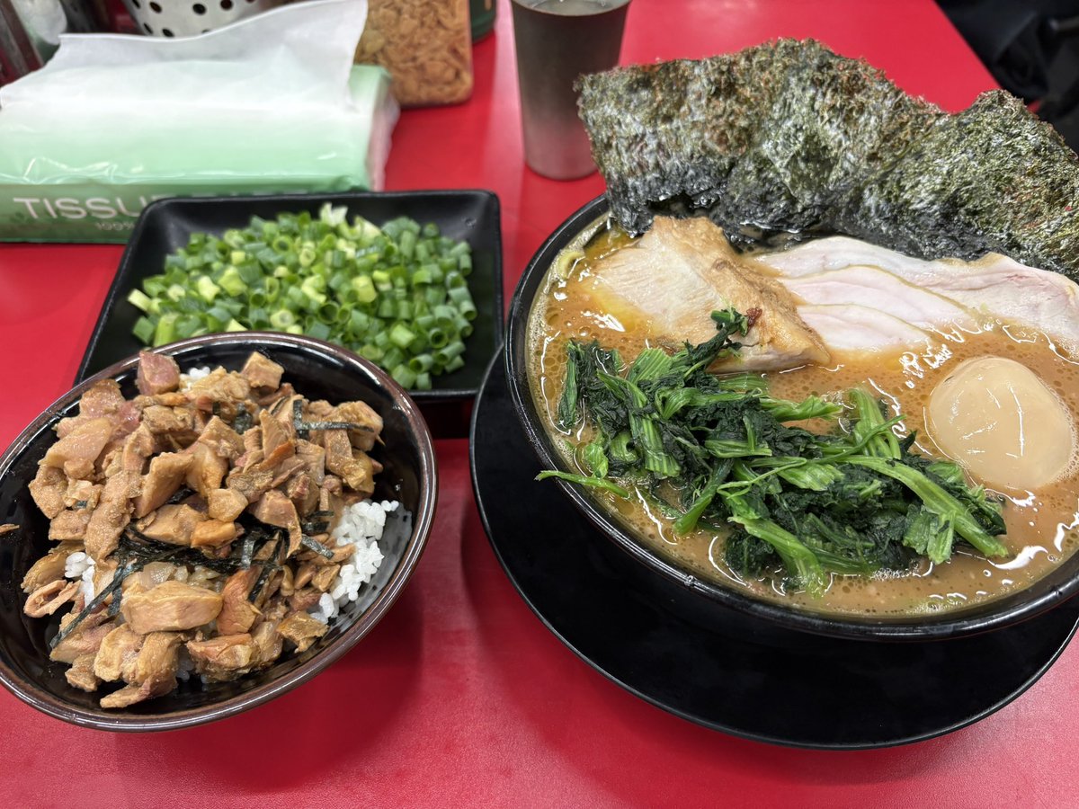とあるラーメン好きの麺活目録 (@9mVrcRKp56ftw2x) / X