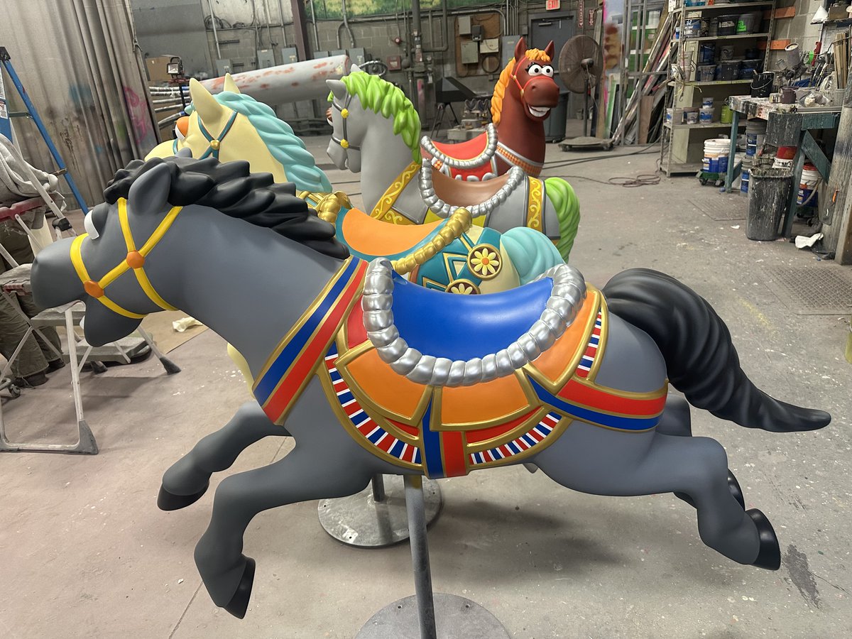 BaynumSolutions's tweet image. Hello Friends! Take a look inside our workshop and see how Sunny Day Carousel went through our restoration process. It’s now bright, colorful, and ready to delight anyone who loves a cheerful spin. (@SesamePlace)