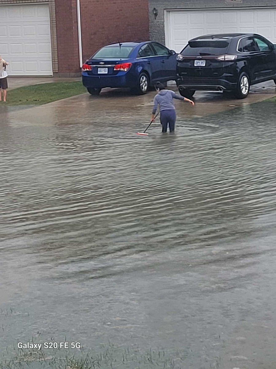 Rob Hindi tweet media