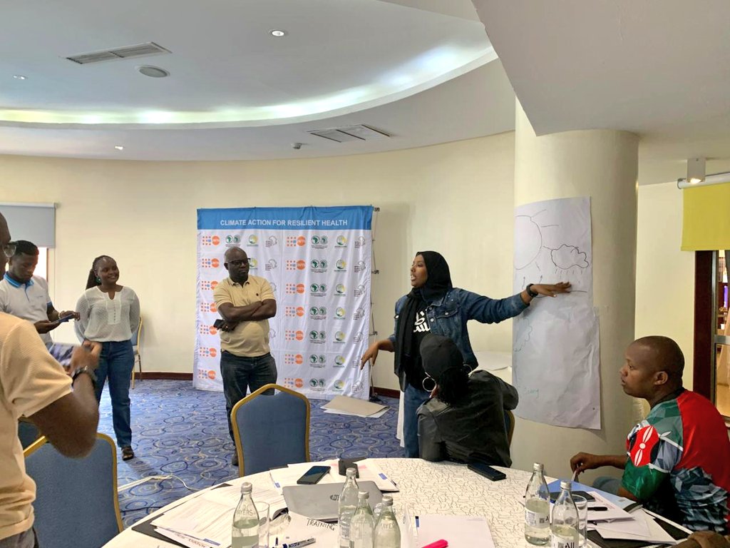 Icpd25YouthKE's tweet image. On Day 3 of the #ResilientFutures training, participants enhanced their facilitation skills and deepened their understanding of climate change and #SRHR. The training is meant to equip young leaders to cascade this knowledge, strengthening community resilience. #ClimateAction
