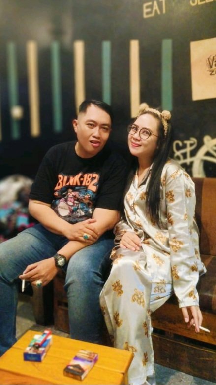 oV_java's tweet image. Malam