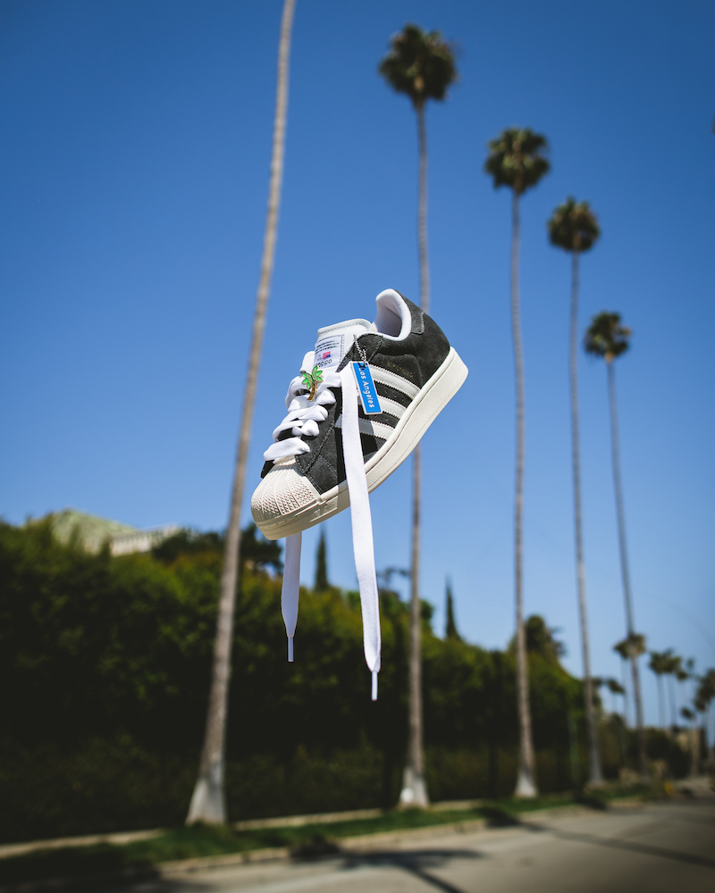adidas Originals is giving Los Angeles the spotlight with the release of the LA adidas Superstar II, a collaboration that merges vintage streetwear energy with the enduring legacy of one… 

The post adidas Originals and Qias Omar Reimagine the… Link in bio! #stupidDOPE