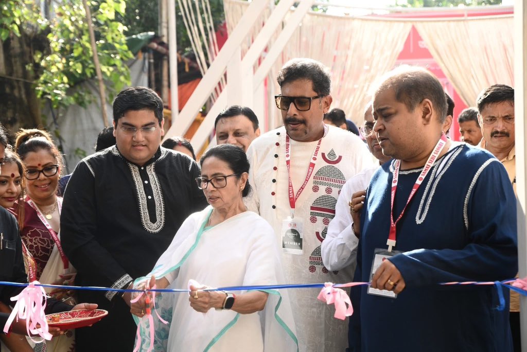 arinjoyb29's tweet photo. @MamataOfficial ❤️ https://t.co/4yMhv4cr4m
