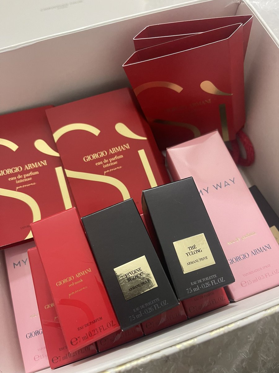 PsPerfumeMurah's tweet photo. shopee payday Sale korang beli apa? kalau cari perfume mini murah2.. tengok kat sini tau. 💯 original! tak ori kita jual dekkk 🤗

https://t.co/Cw14k3pC8r https://t.co/4lKzrI5zQZ