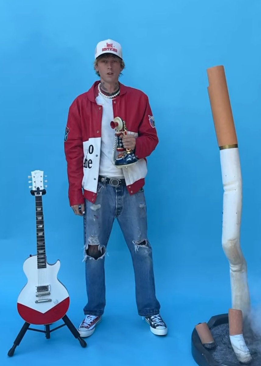 CIGARETTE MIC STAND