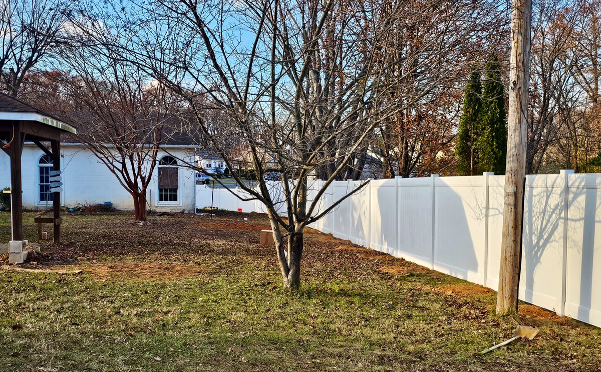 Seasons change— so can your backyard 👀

Ready to upgrade your #outdoor #aesthetic? Call us today for your free estimate and follow for more! 

#Fall #outdoorliving