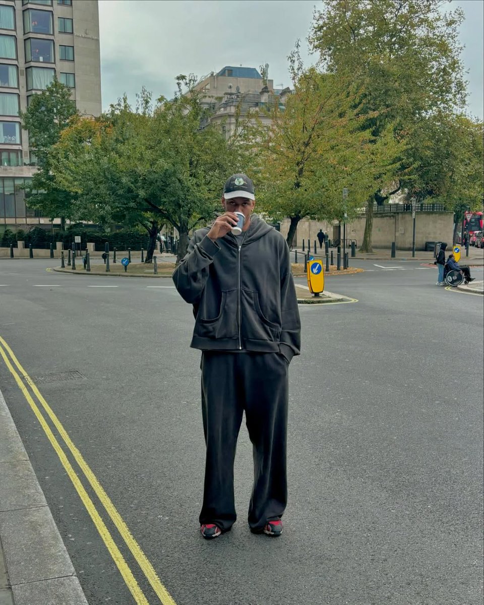 LeagueFits (@leaguefits) on Twitter photo 