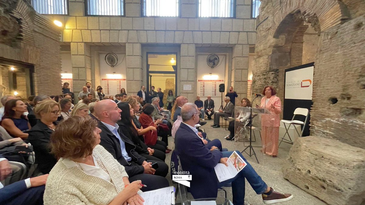 romamobilita's tweet image. 📣 Presentato il Rapporto Annuale Mobilità 2025

📈 55% visitatori è straniero
🛡️ -13% di decessi
🚗 &amp;gt;45% auto Euro6
🛵 +49% moto Euro5
🚌 39% bus/tram low emission
🔄 13,6 mln di viaggi in sharing
🔗Scarica il Rapporto: romamobilita.it/it/Rapporto-Mo…
#RSM #UPPERProjectEU @project_upper