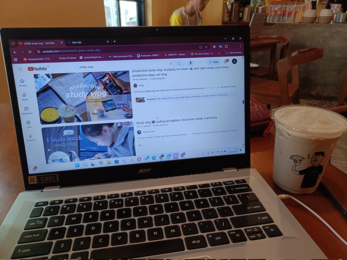 iyouuhh's tweet photo. chap 1 - 01/92
✅ morning walk
✅ 2hr study BCC 
✅ skincare, bodycare

❌ nyicil skripsi
❌ cari intern, exchange
❌ too much sugar, less 8 glass of water
❌ persiapan toefl n pcpm https://t.co/fafPJJqTtK